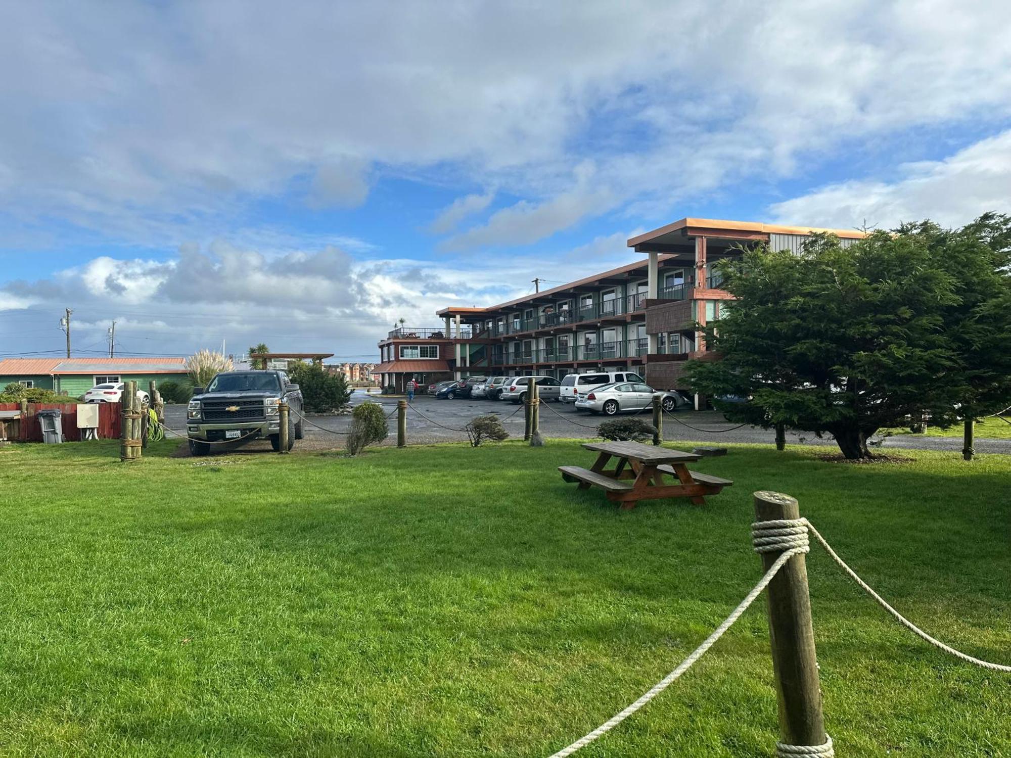 Westport Inn Ngoại thất bức ảnh
