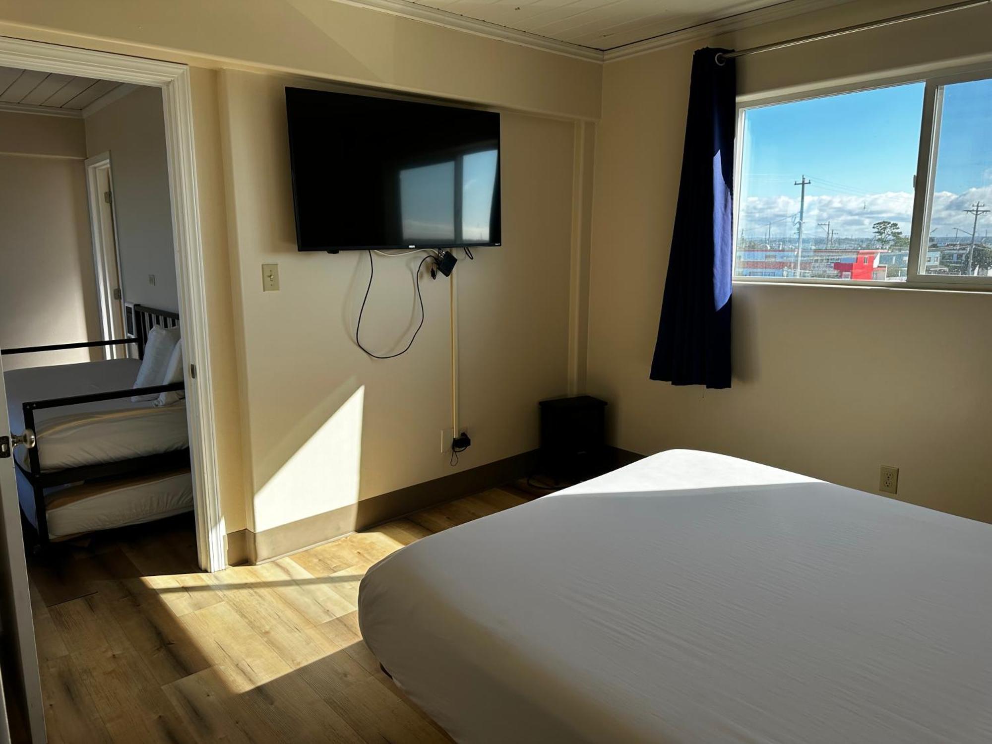 Westport Inn Ngoại thất bức ảnh